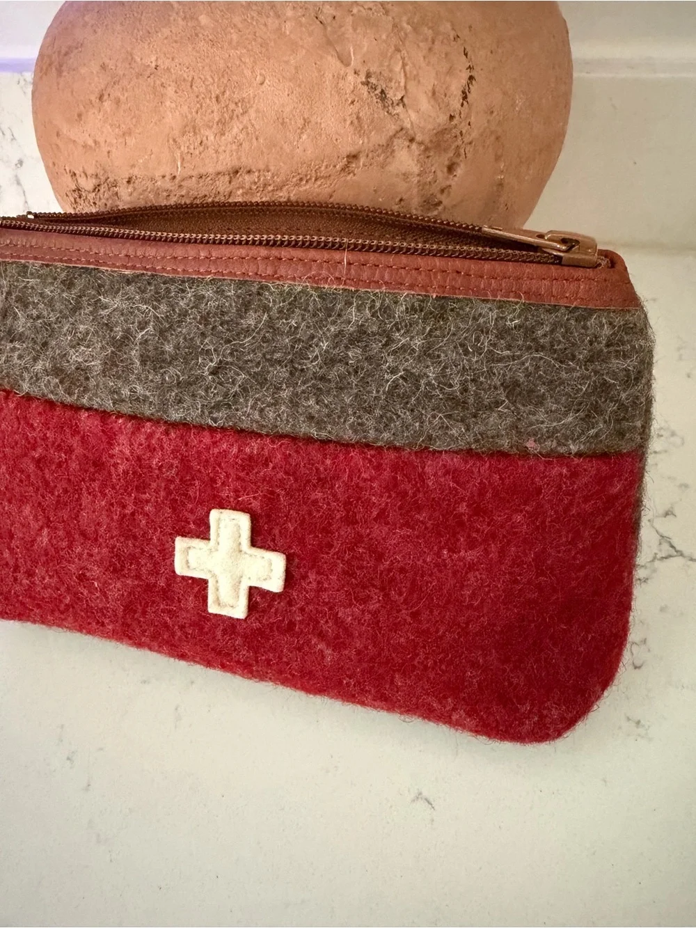 KARLEN SWISS wool bag